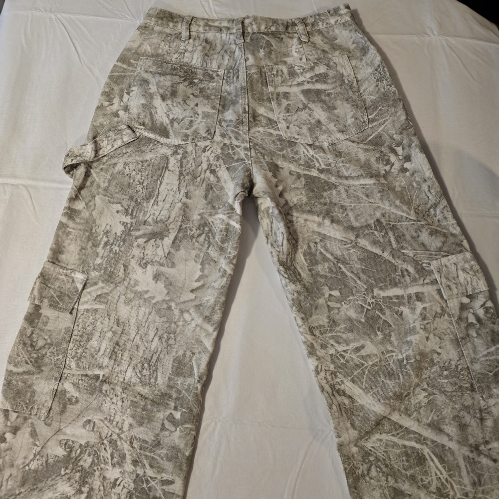 Windsor Camouflage Flare & Wide Leg Jeans - Picture 3 of 7